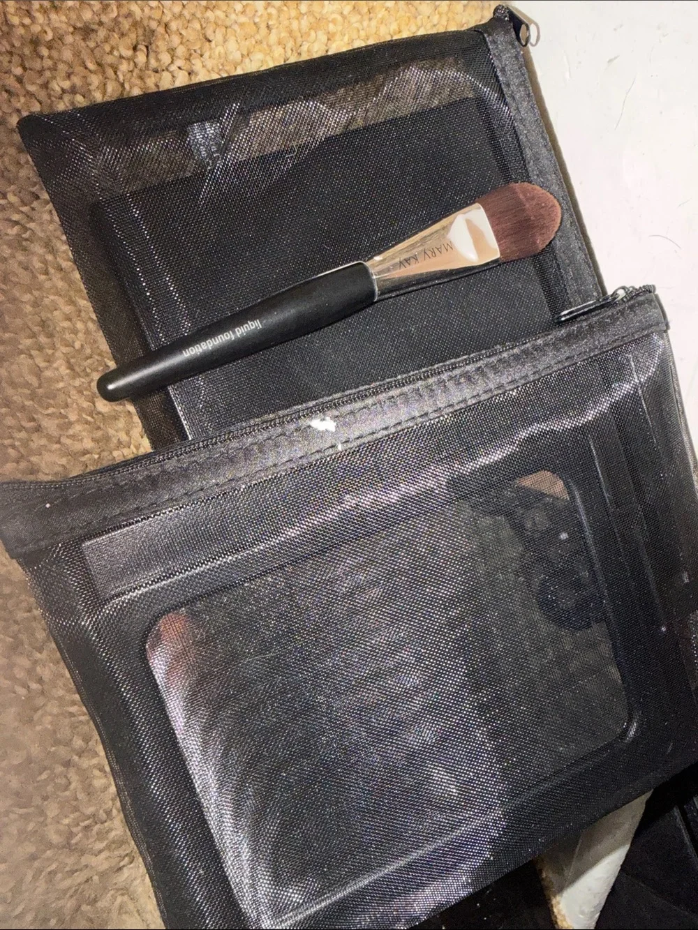MARY KAY Mesh Carry Case Mirror and applicator